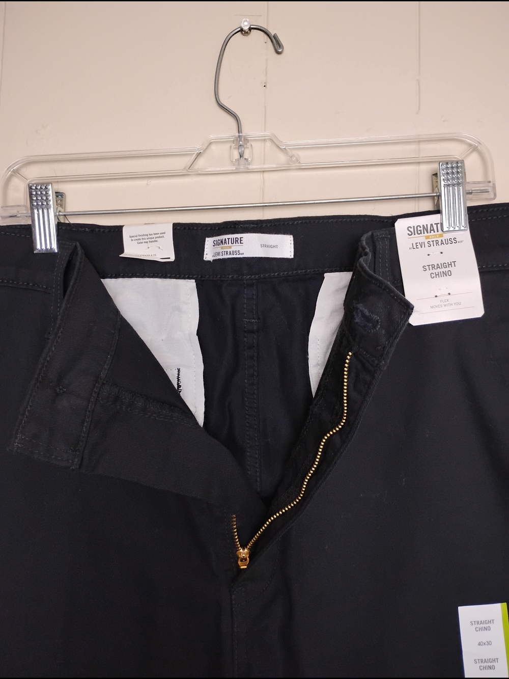 Signature by Levi Strauss Black Straight Chino NWT